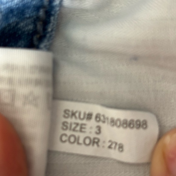 Hollister‎ 100% Cotton Ultra high Rise Distressed Denim Skirt size 3 - Picture 6 of 6